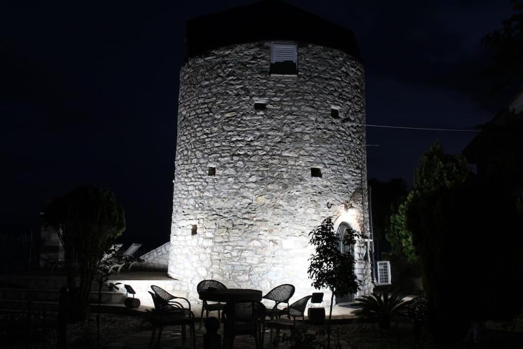 Gt Traditional Windmill Vila Kalamos  Exterior foto